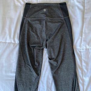 Lulu lemon grey athletic leggings, size small